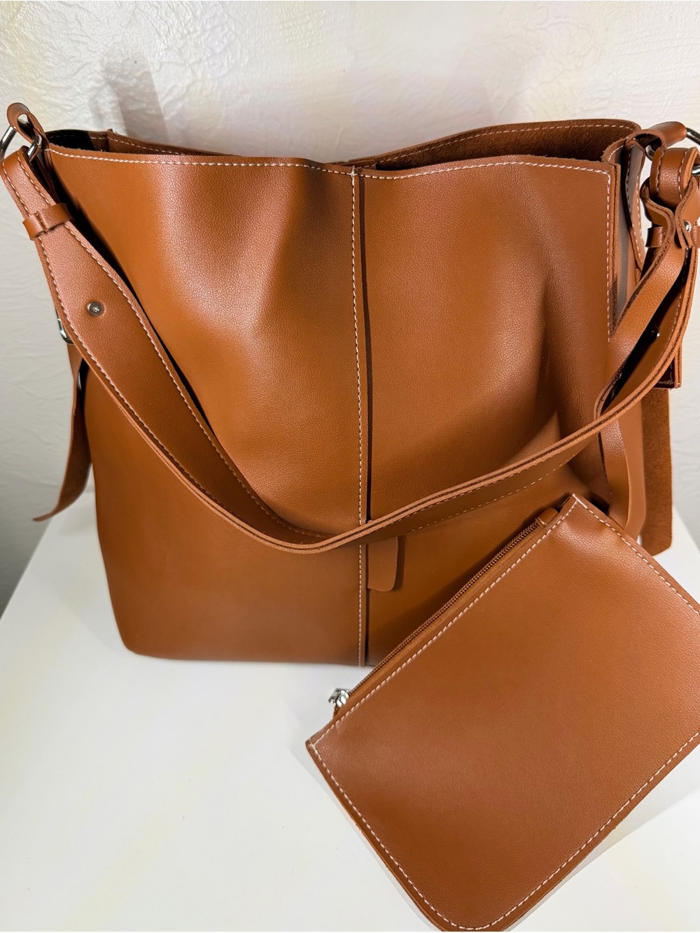 Everyday Shoulder Tote with Pouch - Tan